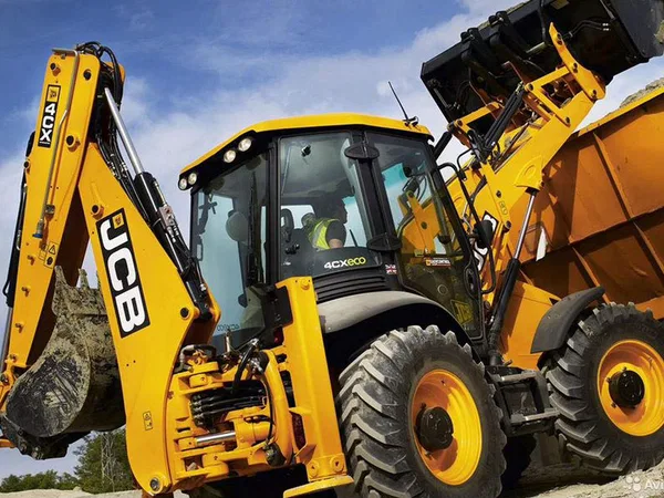 Аренда Экскаватора погрузчика JCB
