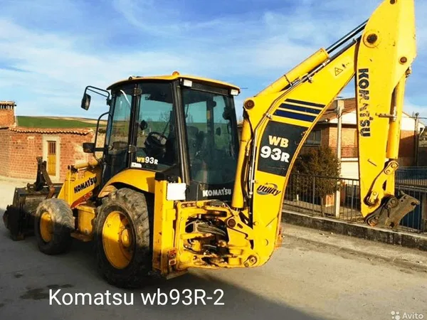 Экскаватор-погрузчик Komatsu WB93R-2 аренда в Спб