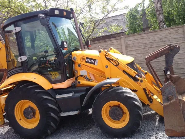 Аренда экскаватора погрузчика JCB 3CX pothole mast