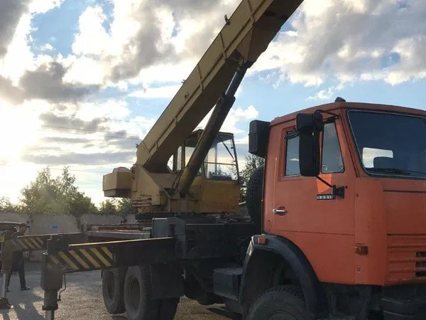 Автокран в аренду.Кран аренда