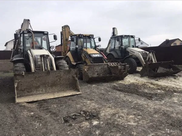 Экскаватор- погрузчик JCB