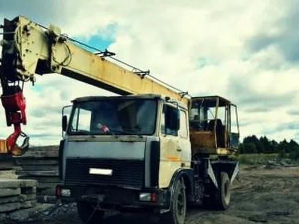 Автокран Ивановец КС-3577