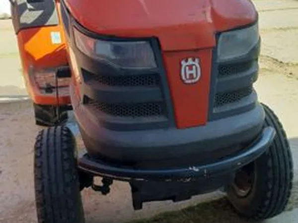 Мини-трактор Husqvarna YTH 220 Twin