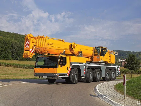 Кран аренда като/Liebherr