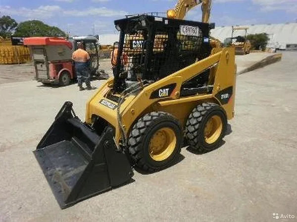 Аренда мини погрузчика Cat 216B, Bobcat