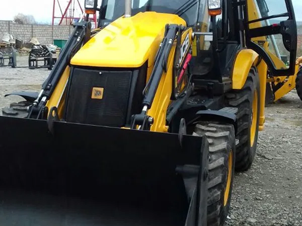 Аренда экскаваторов/погрузчиков JCB