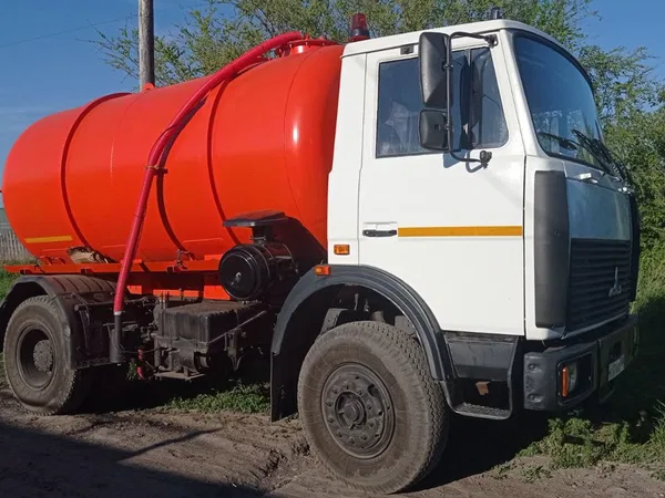 Откачка выгребных ям, септиков
