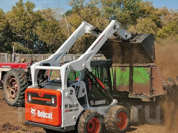 Аренда мини-погрузчика Bobcat (Бобкэт)