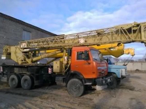 Автокран Мотовилиха КС-5579.22 на насси КамАЗ