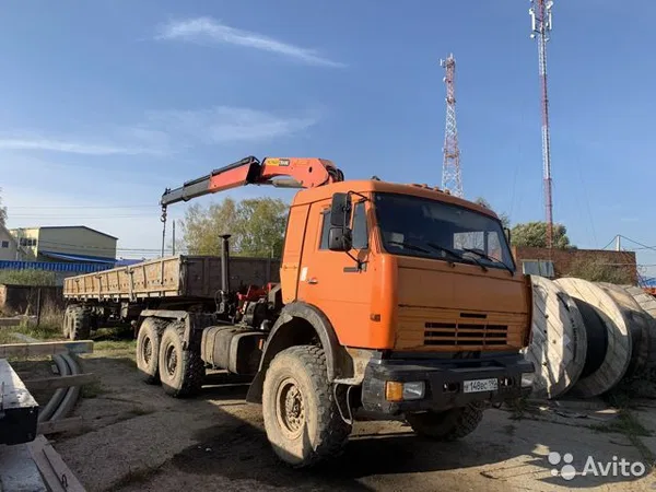 Седельный тягач КамАЗ с КМУ Palfinger