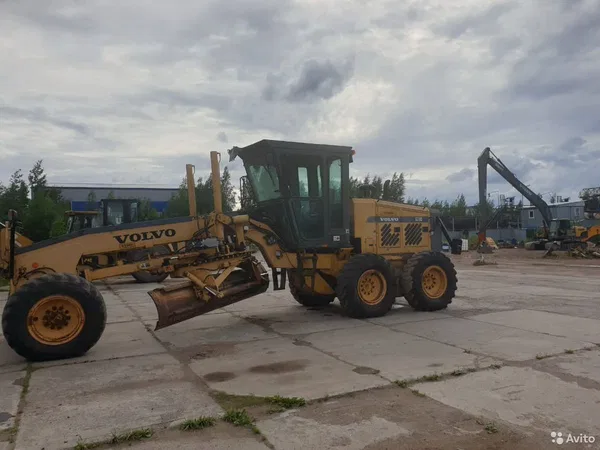 Аренда автогрейдера Volvo G730