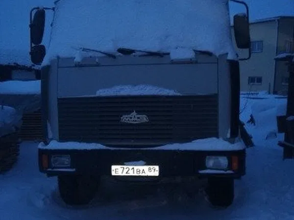 Самосвал МАЗ 5551