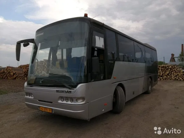 Автобус Neoplan N312