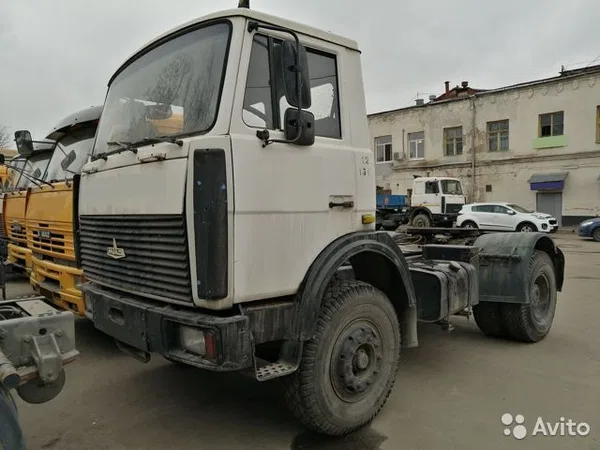 Седельный тягач МАЗ 5433А2-320