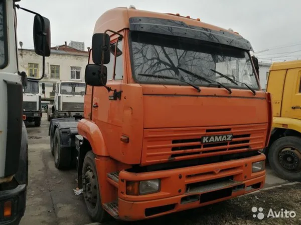Седельный тягач КамАЗ 6460-63