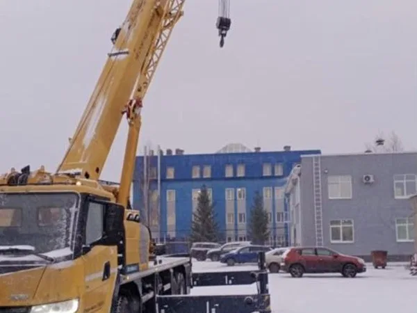 Услуги автокрана. Аренда автокрана 25 тонн