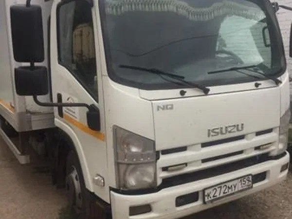 Рефрижераторный фургон Isuzu NQR