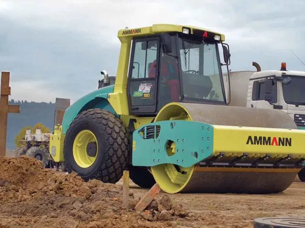 Аренда грунтового катка Ammann 150d