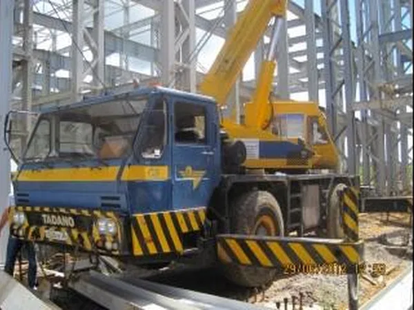 Автокран Tadano AR-300E
