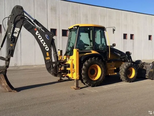 Услуги Аренда экскаватора-погрузчика volvo BL71B