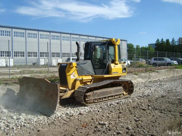Услуги аренда бульдозера Komatsu 41E-6