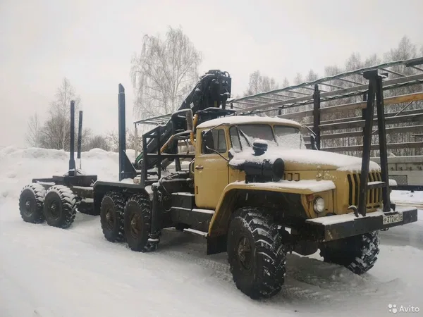 Урал лесовоз