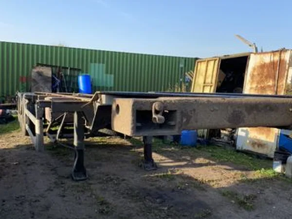 Полуприцеп контейнеровоз Fruehauf