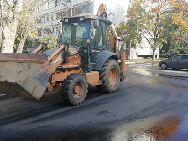 Аренда экскаватора погрузчика Case 580 ST