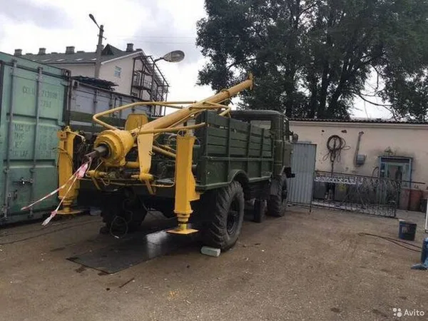 Ямобур Бурильно - крановая установка