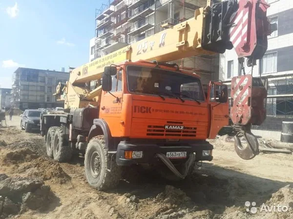 Автокран Галичанин на шасси КамАЗ