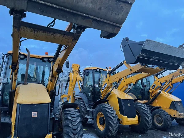 Аренда экскаватора-погрузчика Jcb гидромолот