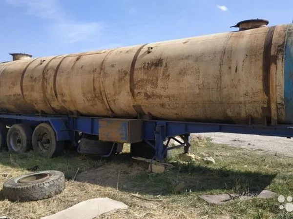Полуприцеп цистерна BURG
