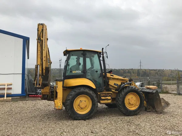 Экскаватор погрузчик Komatsu WB93S-5