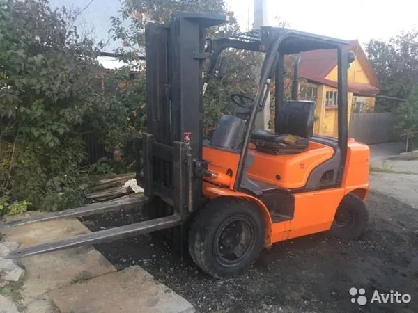 Вилочный погрузчик Hyundai 30DF-7