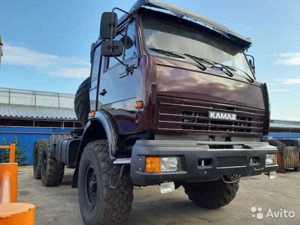 Седельный тягач КамАЗ 44108
