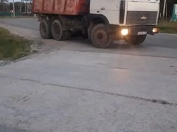 Самосвал МАЗ 551605