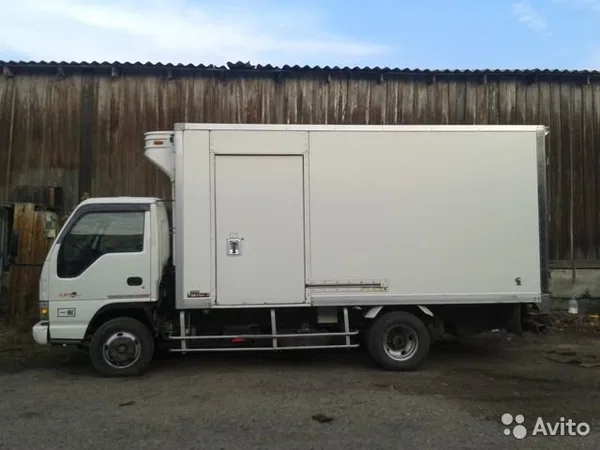 Изотермический фургон Isuzu ELF