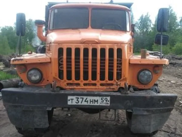 Самосвал УРАЛ 5557