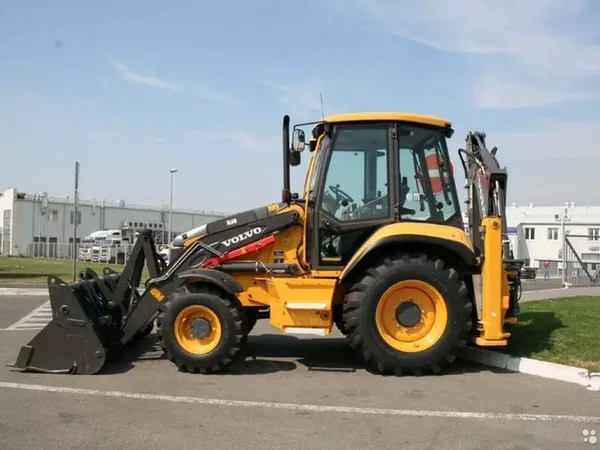 Услуги экскаватора-погрузчика volvo BL71B