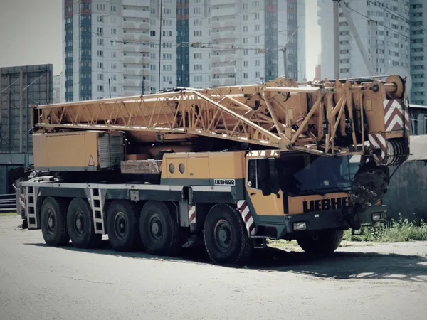 Услуги автокрана liebherr 100т-160т в Москве и мо