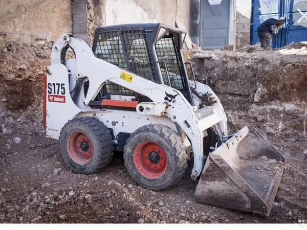 Аренда минипогрузчика Bobcat, минипогрузчика
