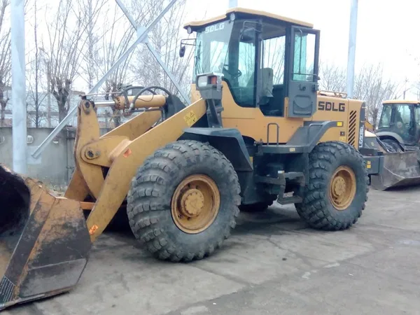 Услуги фронтального погрузчика sdlg