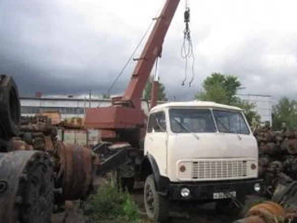 Автокран Ивановец КС-3571 на шасси МАЗ 5337