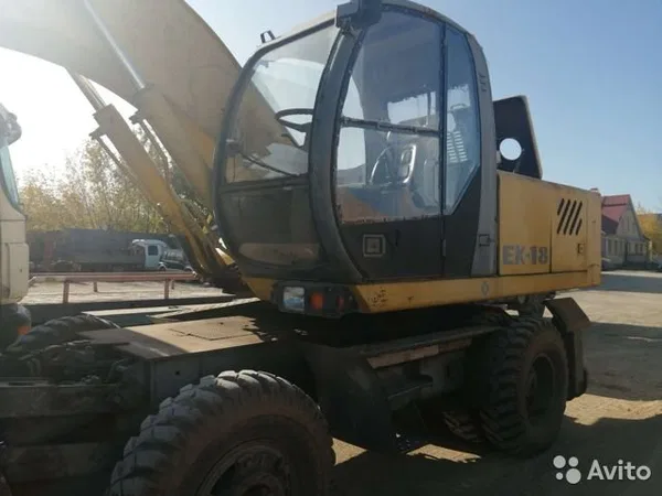 Колесный экскаватор ТВЭКС ЕК-18-20