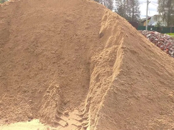 Песок карьерный, сеянный, мытый