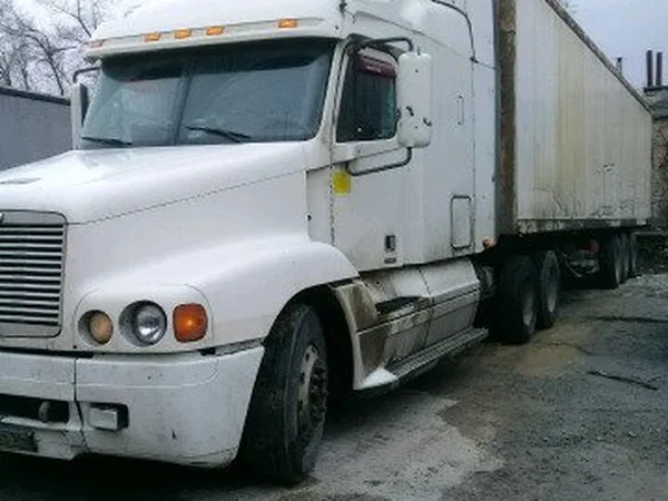 Седельный тягач Freightliner