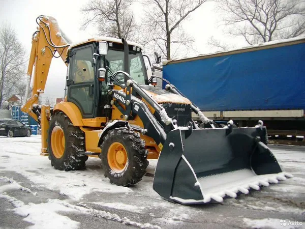 Эксковатор -погрузчик JCB