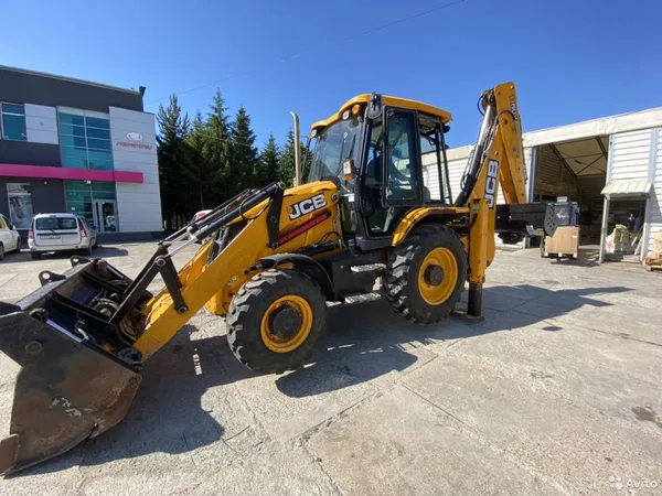 Аренда/услуги Экскаватора погрузчика JCB 3cx