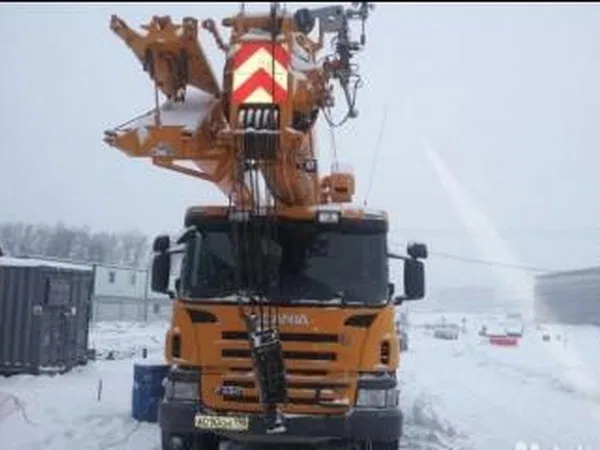 Автокран Liebherr LTF1045-4.1 на на шасси Skania P420