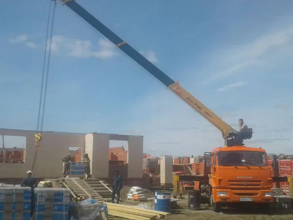Аренда кран-манипулятора 7 тонн сам гружу-сам вожу